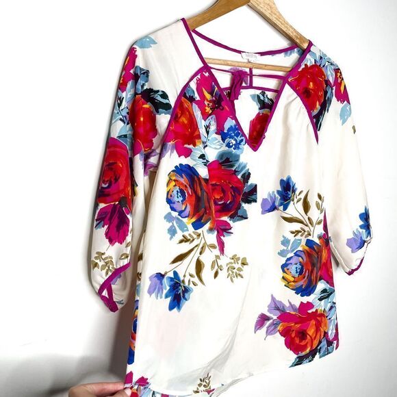 Anthro Weston Floral Tie-Front Fuchsia Trim Top - Picture 2 of 7